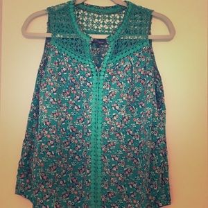 Green sleeveless tank